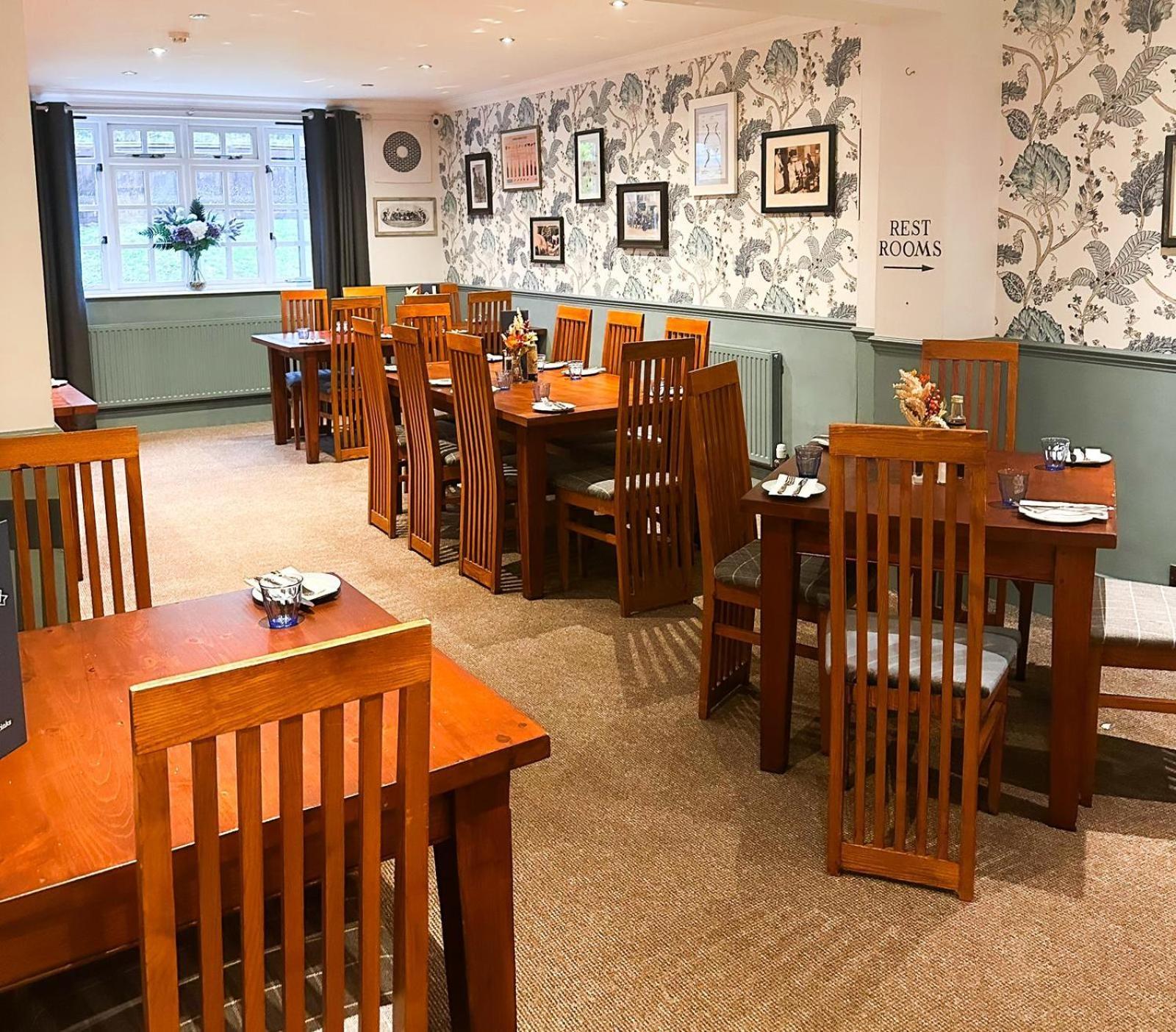 Blue Ball Inn, Sandygate, Exeter Clyst Saint Mary Экстерьер фото